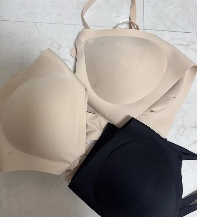 ㅠㅠ검정색브라가 물빠짐있을줄 모르고… 며칠전에 왔는데 슬퍼요