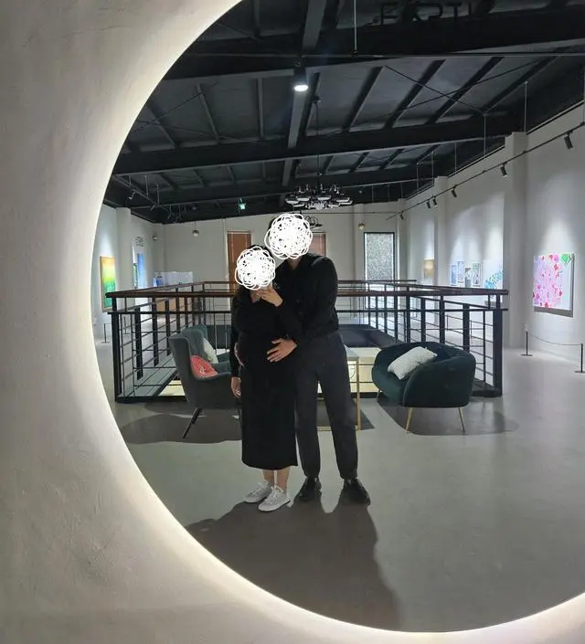 품명처럼 잘 늘어나서 28주도에도 편하게 입고 있어요. 막달까지도 가능할 것 같구요. 