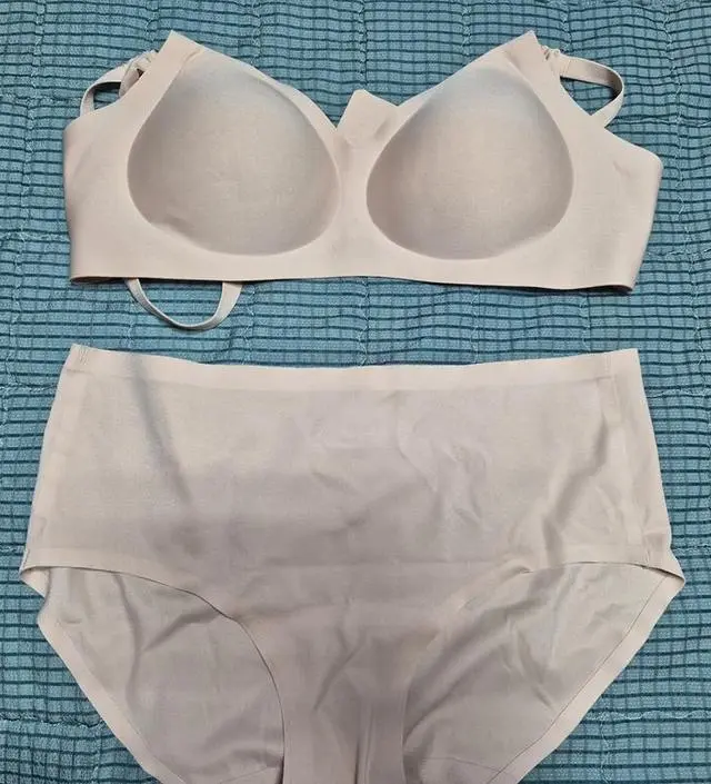 다음달 출산을 앞둔 막달 산모인데 일단 수유브라는 사이즈 넉넉하니 좋아요~ 임신하고