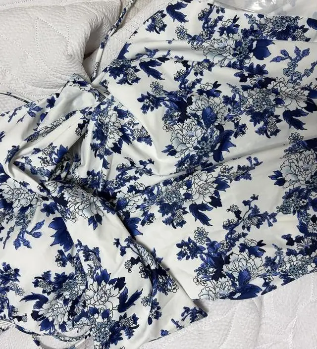 정말 이쁩니다 넉넉하게 77사이즈 샀는데 정말 딱 좋아요 다음 주 제주도 가는데 가서 