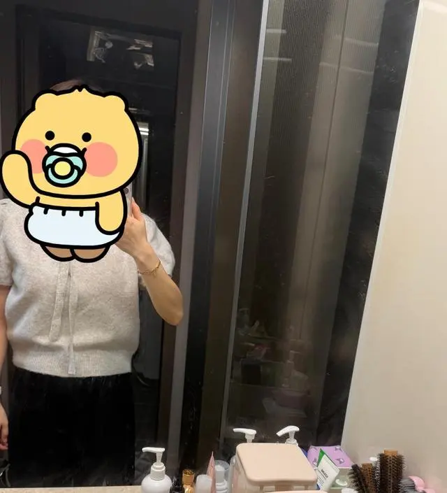 끈으로 조절할수 있어서 배 크기에 따라 막달까지 오래입을 수 있을거같아요~면도 후들