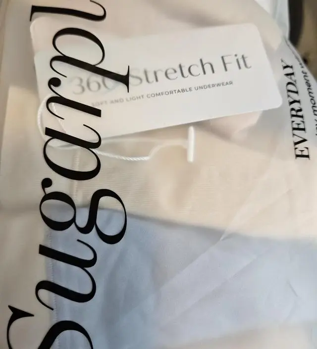 임신초기인데도 배가 나오기 시작해서 입었는데 너무 편해요 ㅎㅎ