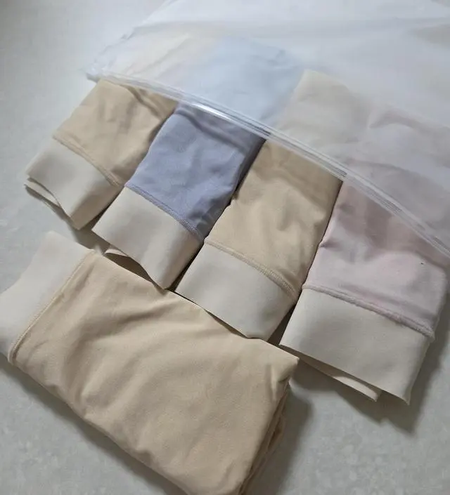 팬티가 너무 필요햇는데  재질도 부드부들 좋고 사이즈도 딱이에요~~~