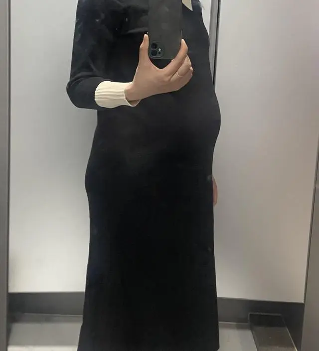 제가 키가 큰편이고 팔이 긴편인데  원피스는 팔이 짧네요 저한테는 딱 맞는 느낌입니다