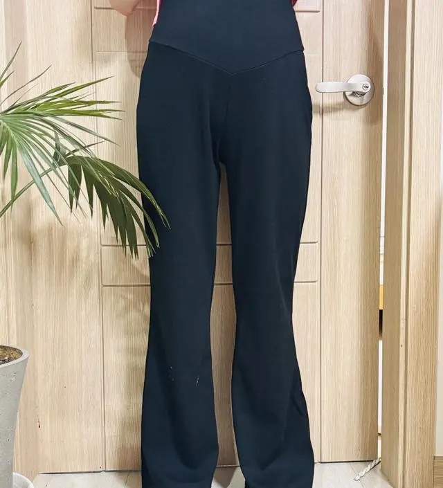 오 진짜 편하고 좋아요! 핏도 이쁘고 길이도 적당해요! 면도 쫀쫀해서 슬랙스 입은것처