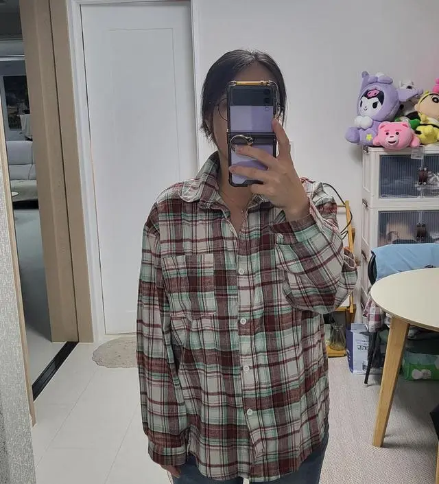 가격대비 진짜 괜찮네요 소재도 그렇고 핏도 그렇고 ~ 이 가격이면 가성비 진짜 좋은거