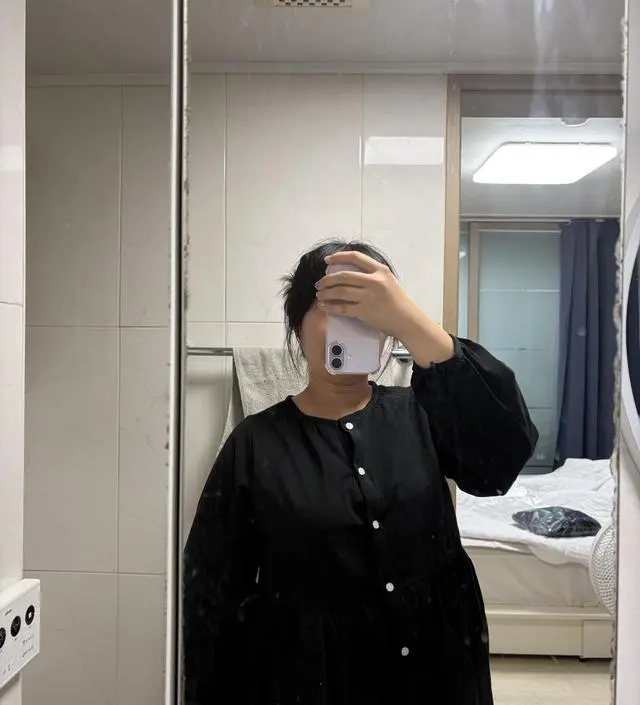 가슴쪽이 생각보다 타이트 해서 당황했지만 그래도 배 부분은 충분해요!
