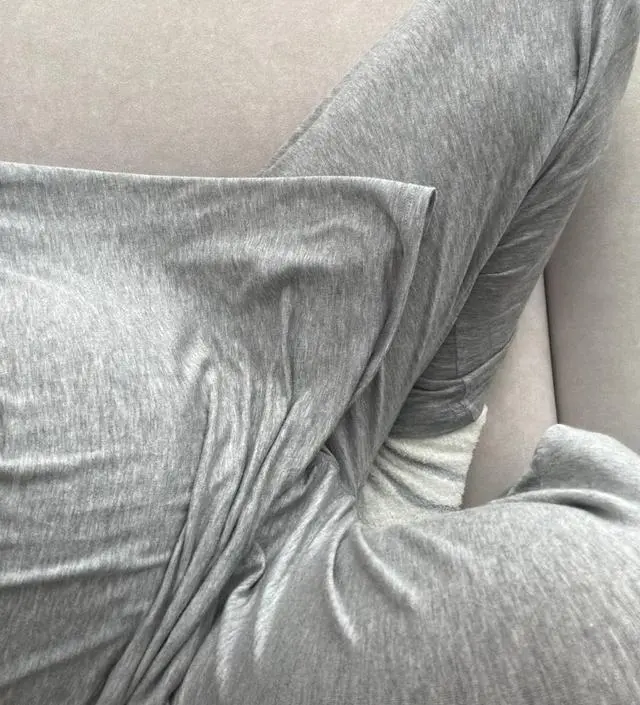 엄청편해요!!그래서 한벌더 삿어요!!!진짜편하고 빠르게 왓어요~! 왜이제삿나 싶어요!!