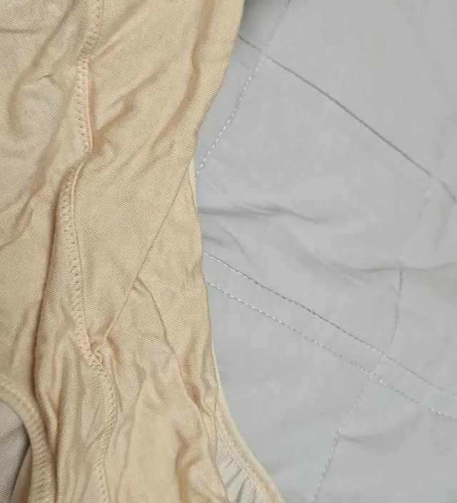 20주 임산부인데 편안하게 입고있어요 보통 팬티 95입었는데 넉넉하게 라지로 주문했습