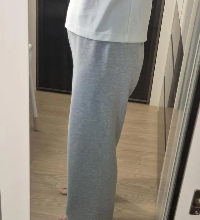 고무줄 조절되는게 너무 편하고 색상도 핏도 맘에 들어요 ㅎㅎ 기존바지들이 불편해지기