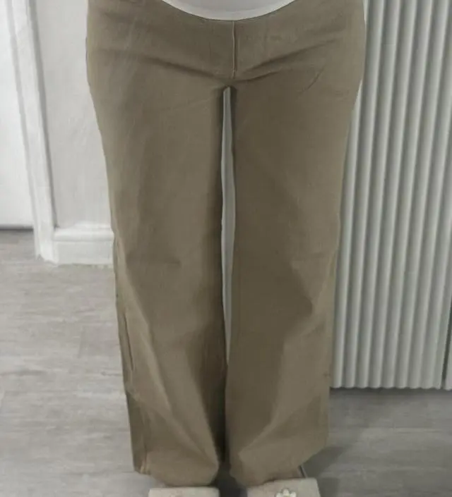 소임 s사이즈가 딱이네요 점점 살이 쪄서 완전 딱 맞긴했는데 핏되서 이쁘긴해요 롱기장