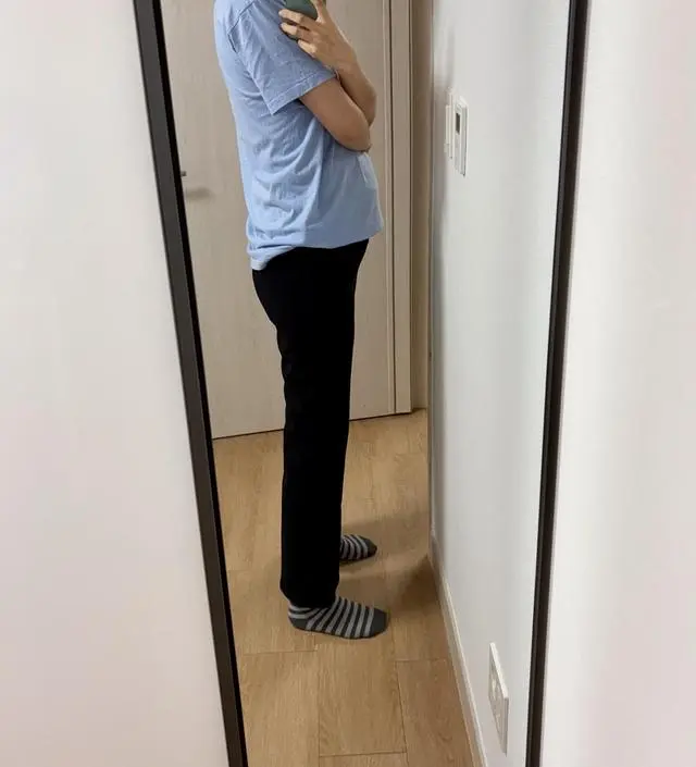 175키로 다리가 긴편입니다. 긴바지 찾는게 늘 고민이었는데 길이 역시 조금 짧아요 ㅠ