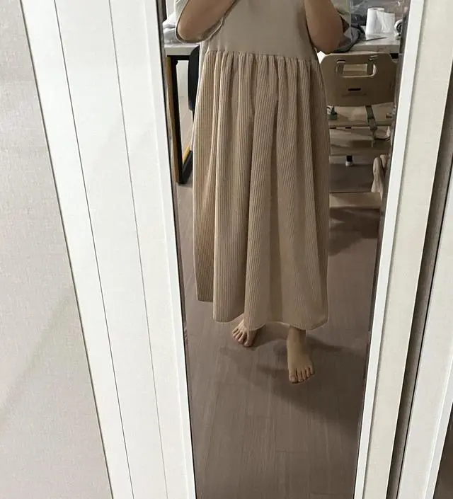 둘째라 배도 빨리 나오는느낌인데 겨울임부복없어서 
