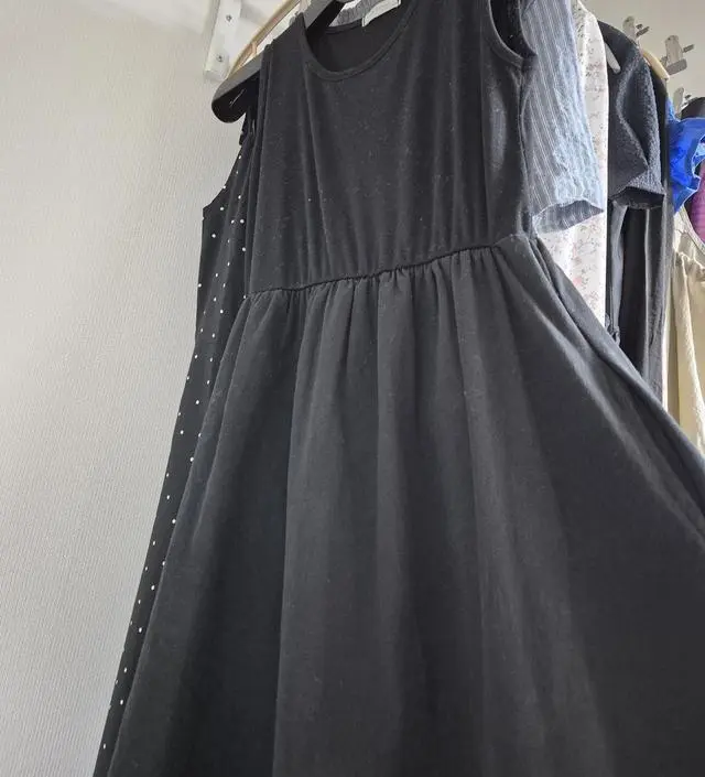 생각보다 도톰하고 배가 하나도 찡기지 않아서 너무 편해요! 갑자기 추워진 날씨에 잘 