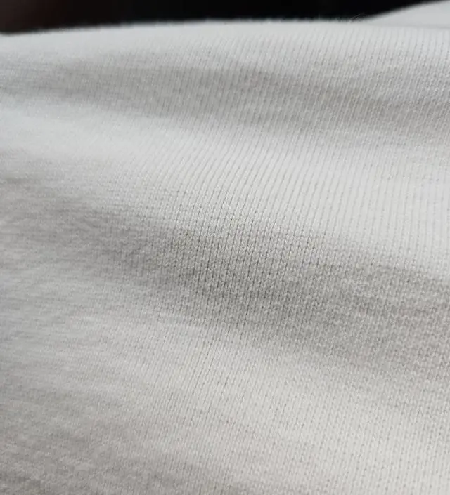 처음엔 F 주문했는데 엉덩이가 너무 타이트해서 XL 교환했네요 ㅠ
