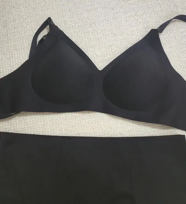 넘 편하고 좋아요  임신 중기로 들면서 속옷이 불편해서 주문했어요 맘에듭니다 다른색