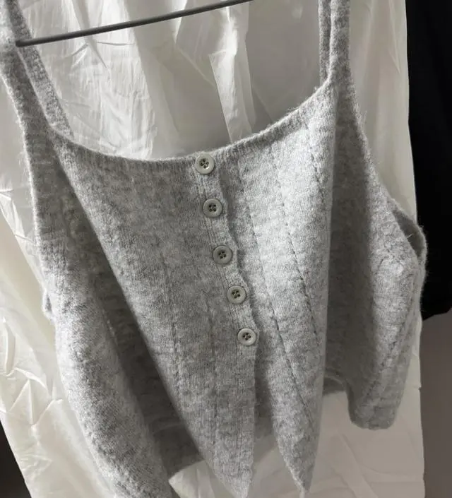 배나와서 입으면 귀여율꺼같애요!!!어중이 배나오면 밥많이먹은사람대니깐 누가봐도 임