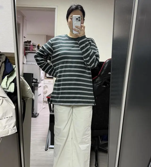 데일리쫀쫀 와이드 청바지는 L입는데 이건 좀 작다는
