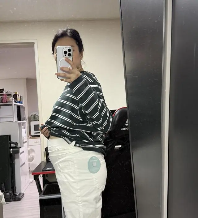 데일리쫀쫀 와이드 청바지는 L입는데 이건 좀 작다는
