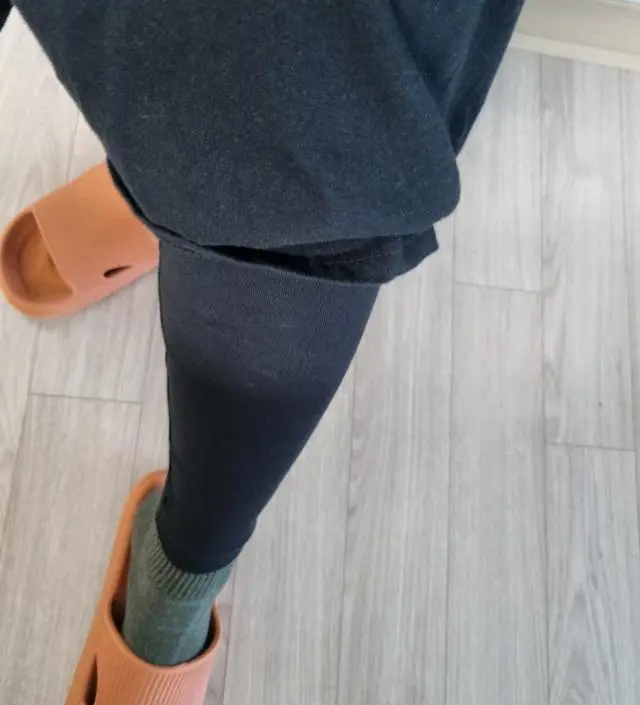 키 160이고 29주차 임산부입니다. 딱 맞네요! L 샀으면 너무 컸을 거 같아요. 날이 추워