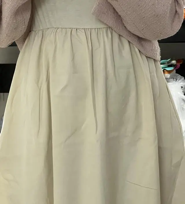 일단 제가 키가 큰 편인데도 다리를 다 가릴 정도로 길어서 좋구요! 나중에 배가 더 불