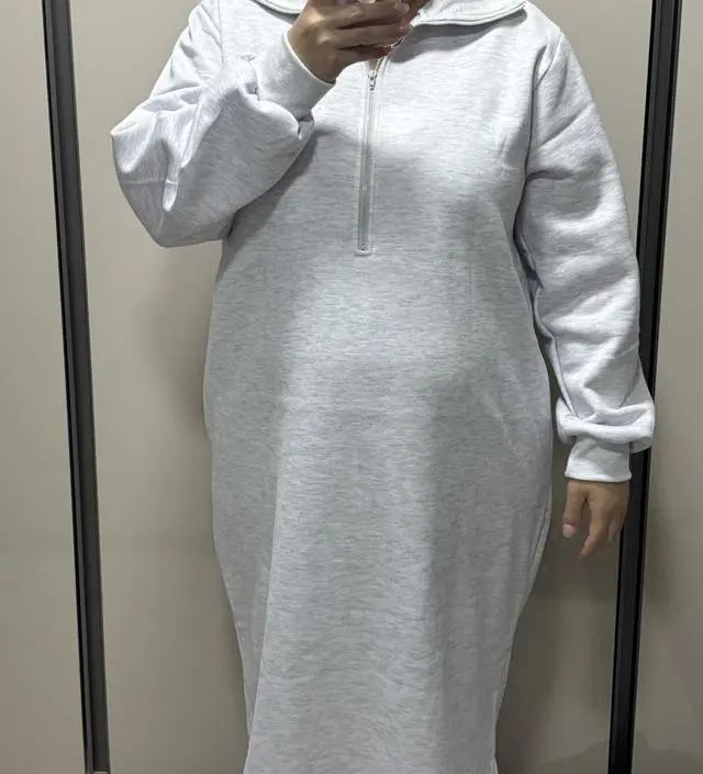 보들하고 밝은 색감으로 자주 입을 수 있겠어요! 제가 배가 많이 나오고 살이쪄서 더 배