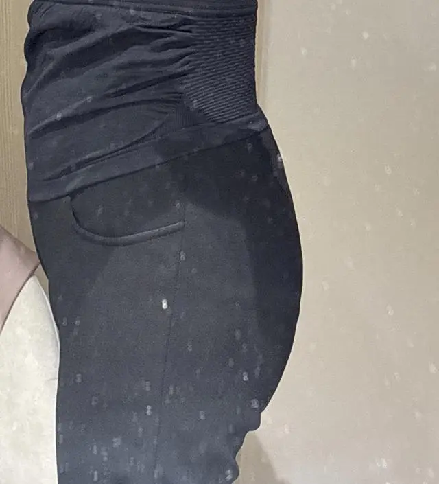 핏이좋아서 더 구매하려구용 ㅎㅎ 다리도 길어보이는 것 같아요!!!