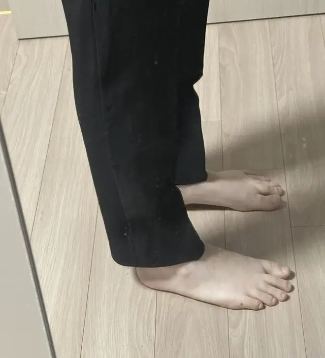 키 153 / 몸무게 52 / 18주 키작맘으로 샀는데 길이가 딱이예요!! 키작맘스타일로 사도