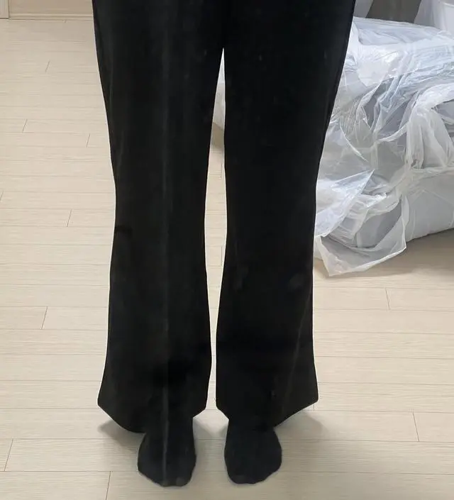 진짜 진짜 편해요~ 출근할 때 맨날 입고있어요~ 다만 제가 아직 초기라 그런지 좀 커서