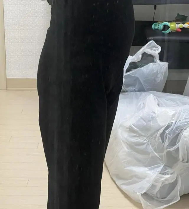 진짜 진짜 편해요~ 출근할 때 맨날 입고있어요~ 다만 제가 아직 초기라 그런지 좀 커서