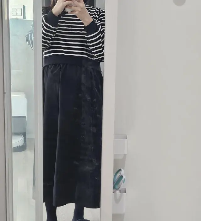 블랙 입어보고 너무 편해서 브라운도 주문했어요👍임부복 같지 않고 넘 이쁘네요~~