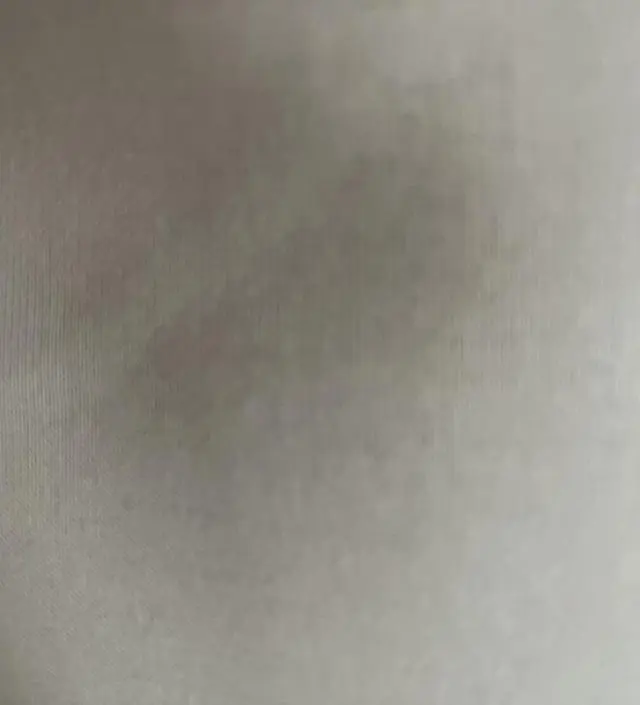 재질이 조금 아쉽지만 구매했습니다 기모가 조금 얇은거같네요 ㅎ 좀 큰거같은데 길이를