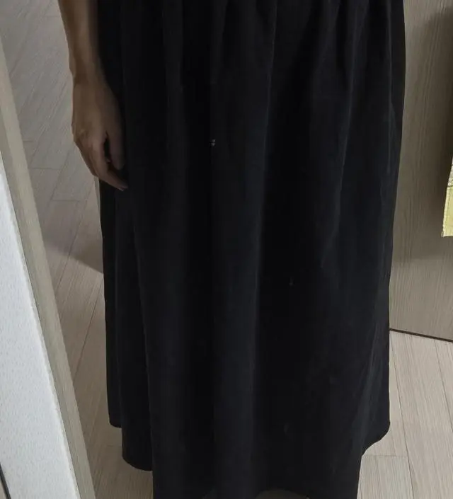 고무가 잘 늘어나서 조임걱정 없어요 배가 좀 나로신분들이 입오야 안흘러내릴거같고 만