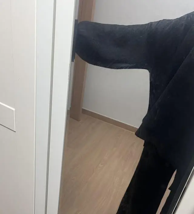 면이 아주 보드랍고 마음에 들어요! 블랙으로 구매했는데 다른색상도 구매하려고 합니다