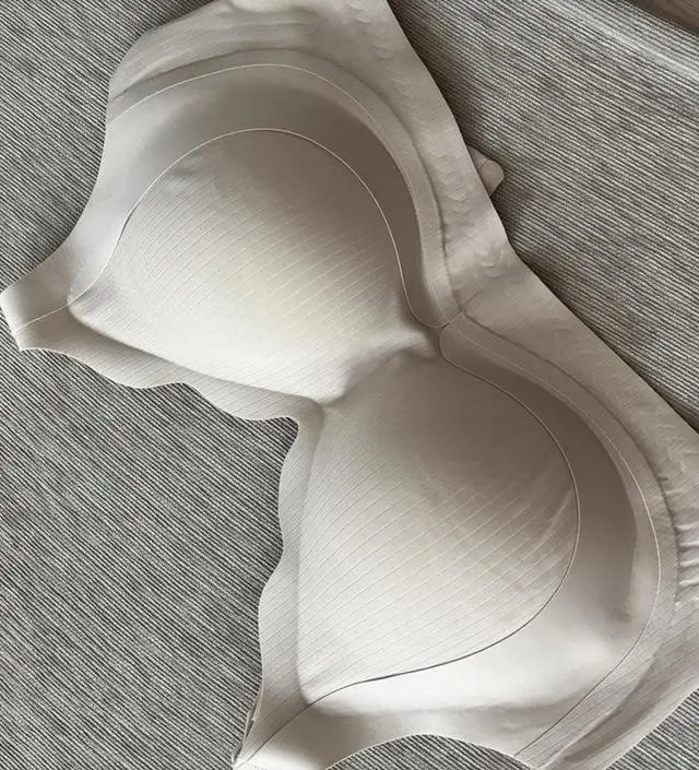 바스트가 큰편인데 임신하면서 더 커졌어요 ㅠㅠ 지금까지 두세번 사이즈가 변경되 매번