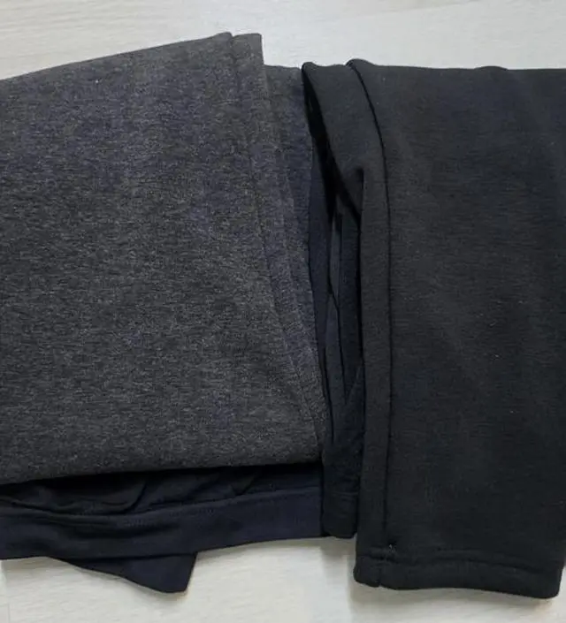 좀 크긴 한데 아직 21주라 겨울에 입을 예정입니다. 기모가 있어서 따뜻합니다.