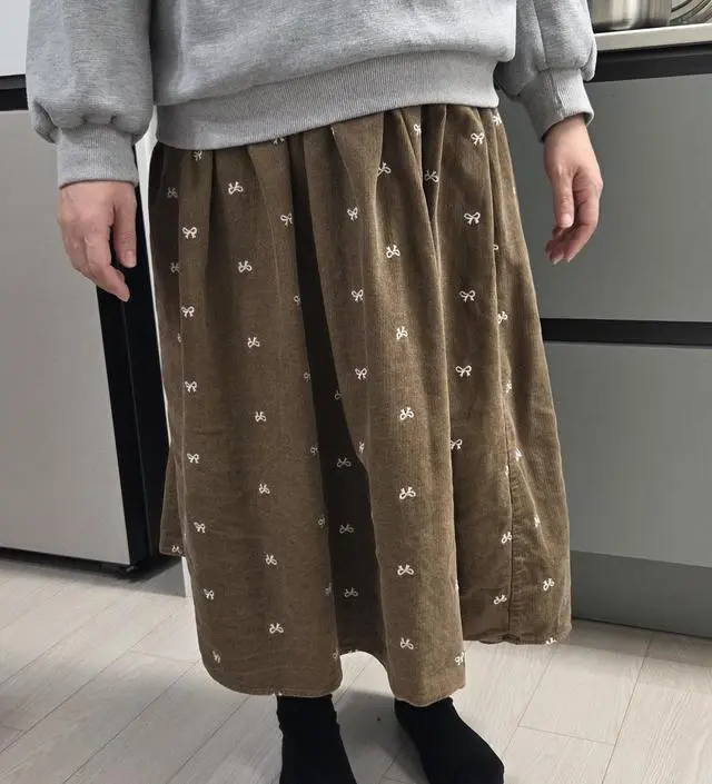 편하게 잘 입고 있어요~가을이랑 색깔도 잘 어울리고 만족합니다.