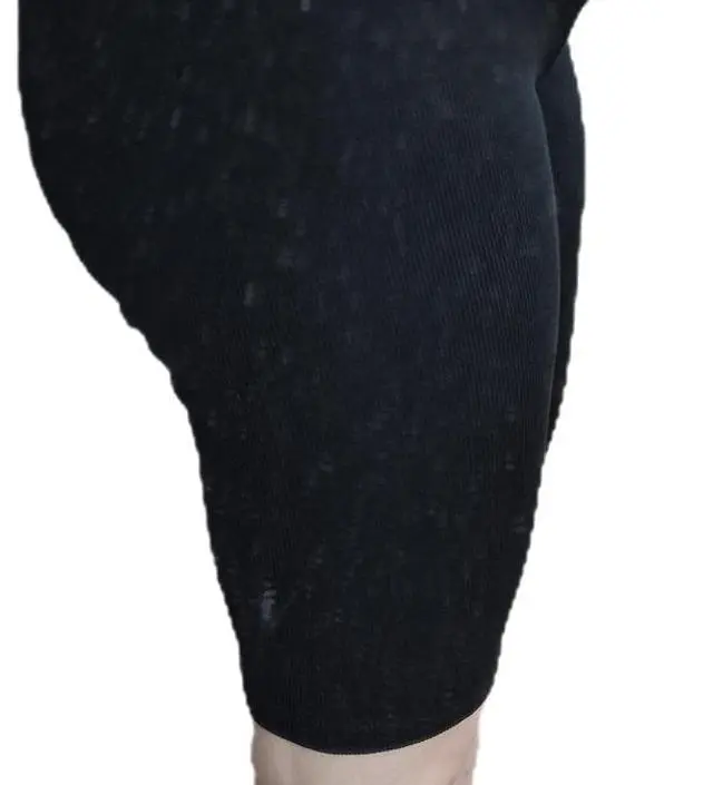 빨거 대비해서 2장 샀어요~ 금방 추워져서 단독으로 입은 건 한 번뿐이지만 스타킹 위에