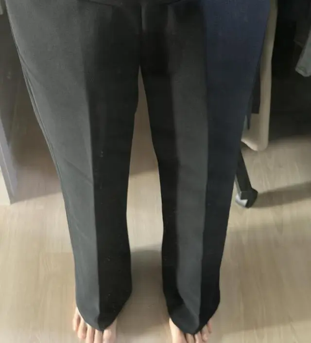 출근용으로 하나 장만했어요 배송 빨라서 바로 왔습니다 기모라 따뜻하고 길이도 만족해