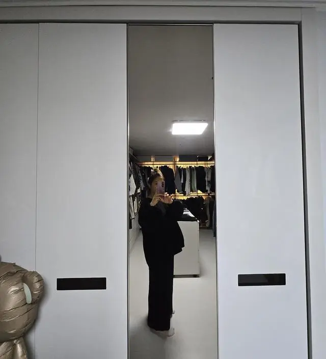 베이지가 너무 이쁘고 편해서 블랙도 구매했어요
