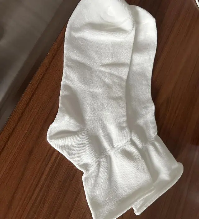 발사이즈 230인데 편하게 잘 맞아요 
