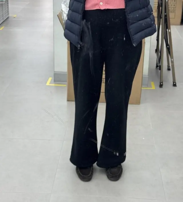 사이즈도 넉넉하고, 원단이 두꺼워서 한겨울에 입을 수 있겠어요