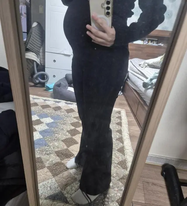 키작녀에 체구도작은편이라 너무길고 클까봐 걱정했는데, 딱맞고 배도 안쫄려서 좋아요