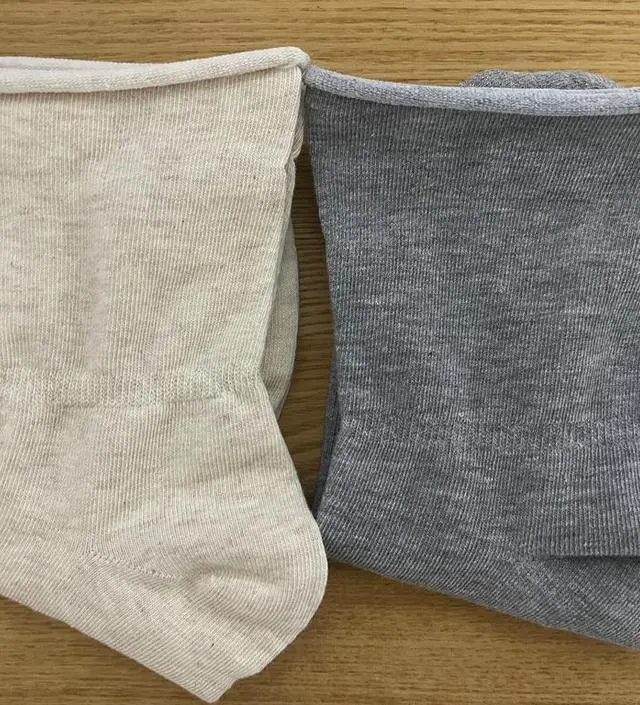 기존 양말은  자국이 남아서 구매했어요. 색감 이쁘고 압박없어서 좋아요. 