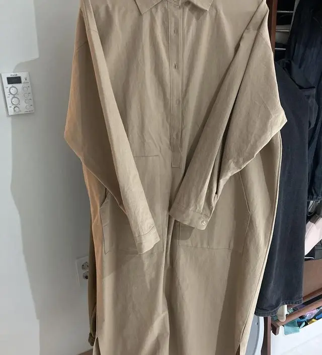 같이 구매한 연청 원피스에 비하면 딱 좀 작은 사이즈에요 만삭까지는 입기 힘들 거 같