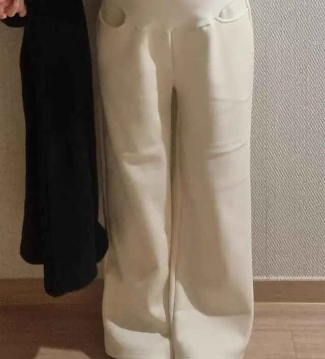 너무너무 맘에들고 예뻤어요~주머니좋네요~
