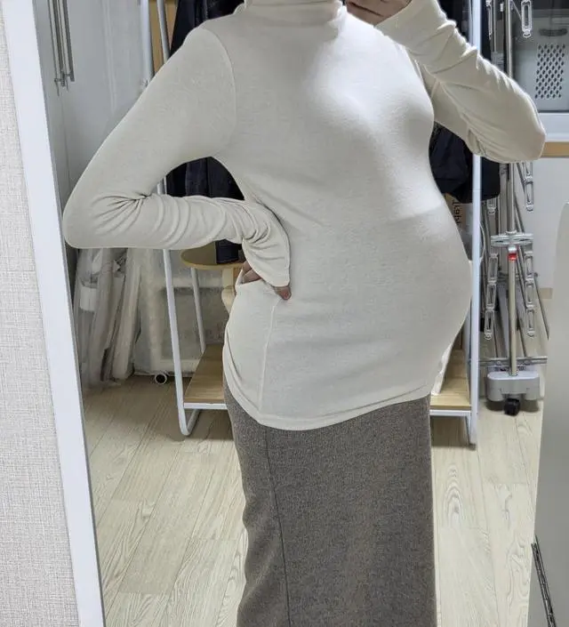 이너로 입을 쫀득한 이너티 찾고있었는데 사진만봐도 쫜득보들해보여서 구매해봤어요. 