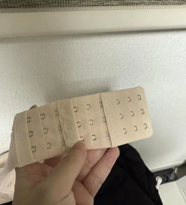 임신 25주부터 기존 브라가 슬슬 불편해서 수유브라를 샀는데 둘레가 크게 늘어난건 아