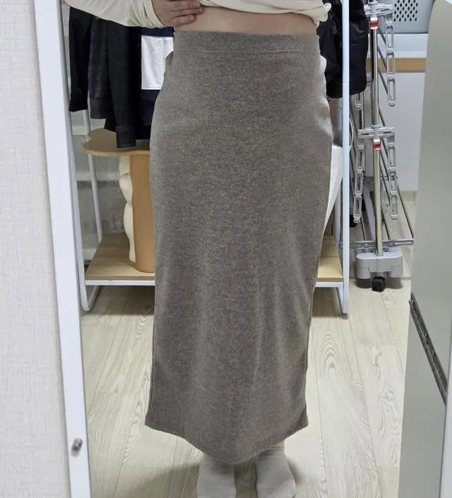 생각한것보다 사알짝 거친감이없지않은데 그래도 보드라운편이에요. 건조기 2번 먼지털