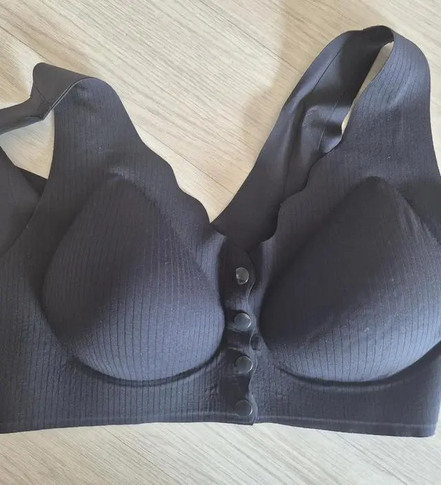 밑가슴둘레 재고 한사이즈만 넉넉하면 됐지하고 주문했는데 넘 잘 맞아요 ㅠ 만삭까진 